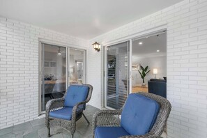 Interior - 800 South Golf Dr Unit 101 (Naples)