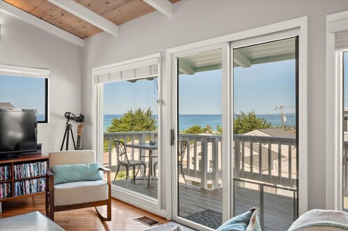 Awesome Views: Near Beach, One Floor, Pet Friendly