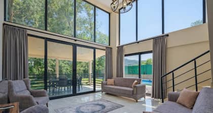 Villa Ana - Fünf Schlafzimmer Villa, Schläft 10