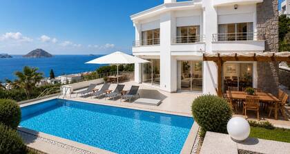 Villa Azure Heaven - Five Bedroom Villa, Sleeps 10