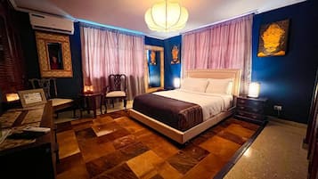 8 chambres, Wi-Fi, draps fournis