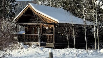 Deluxe House, Mountain View | Individually decorated, individually furnished, free WiFi