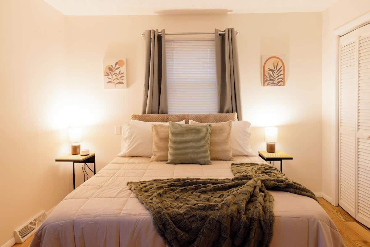 5 dormitorios, tabla de planchar con plancha, wifi y ropa de cama