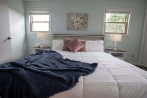 Iron/ironing board, WiFi, bed sheets - Serenity with Mountain Views 3BR Deckside Views (Greeneville)