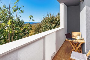 Outdoor dining - Villa Verimar with private Pool & Whirlpool by 22Estates (Bater)