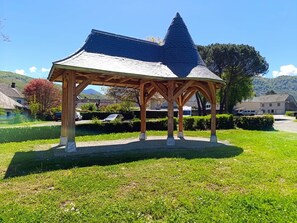 Property grounds - Villa Béarnaise close to the mountains, the Basque country and Spain (Arette)