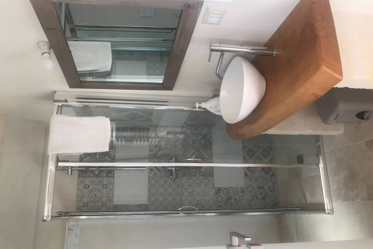 Double Room, Pool View | Bathroom | Hair dryer, towels