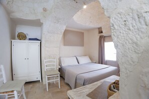 Double Room, Pool View | Free WiFi - b&b Pignarè (Locorotondo)