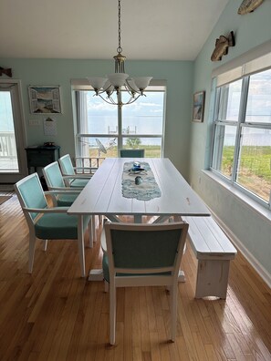 Dining - One Particular Harbor (Carrabelle)