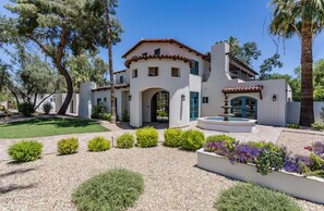 Exterior - 7-bedroom estate in fabulous Paradise Valley (Paradise Valley)