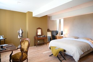 Free WiFi, bed sheets - Château de Scalibert (Teyssode)