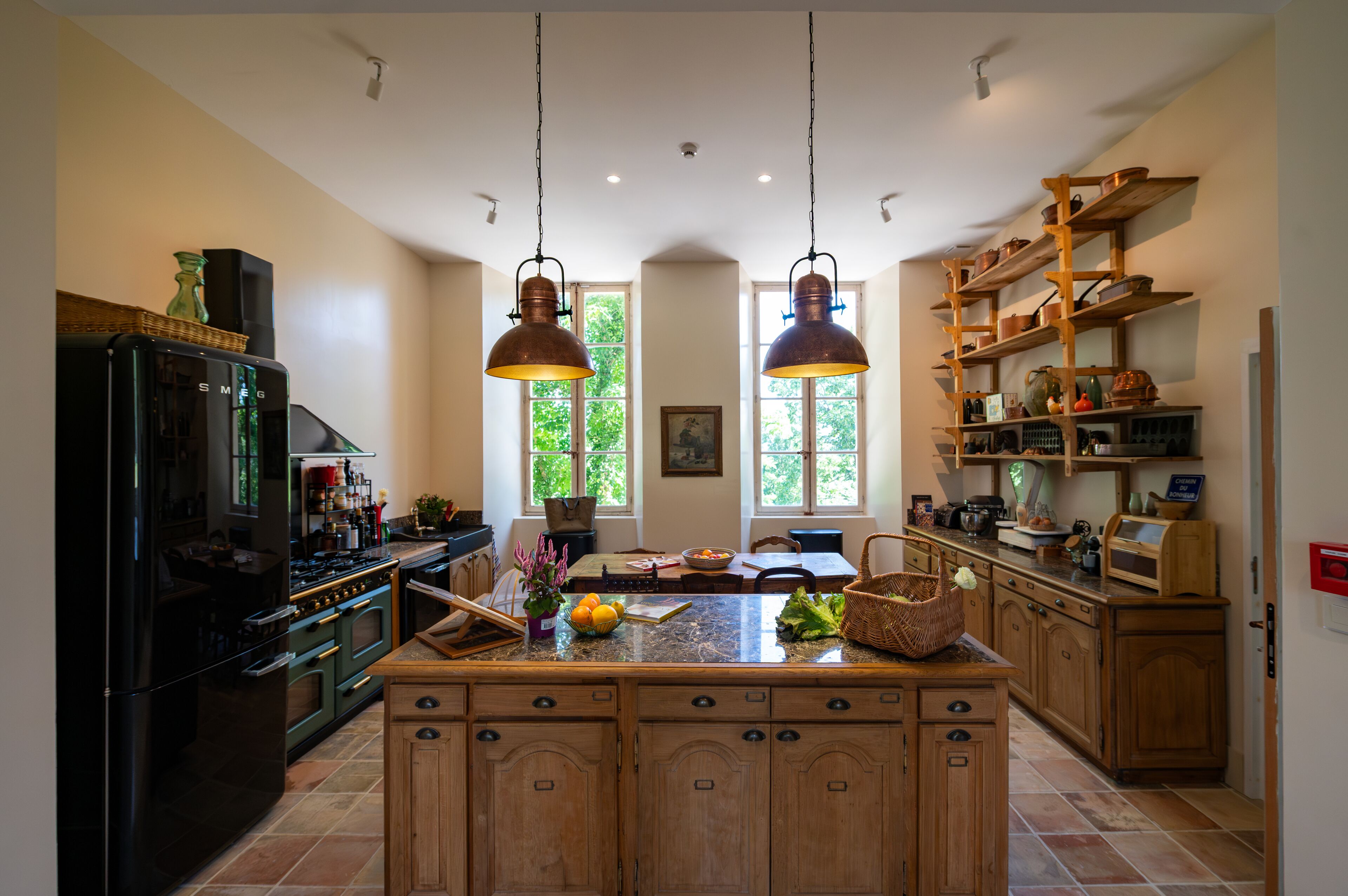 Kursi makan untuk bayi