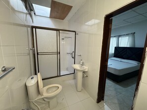 Standard Double Room | Bathroom - ASL HOME CALI NORTE (Cali)