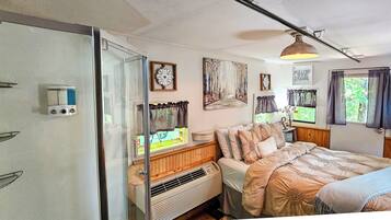 1 makuuhuone, silitysrauta/-lauta, vuodevaatteet