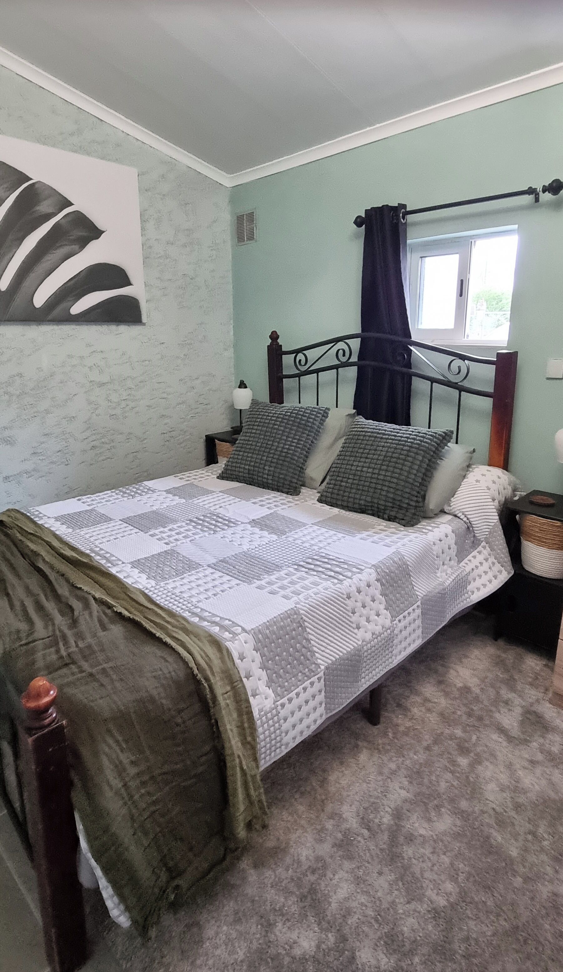 1 dormitorio, tabla de planchar con plancha, wifi gratis y ropa de cama