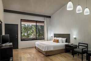 Down comforters, in-room safe, iron/ironing board, bed sheets - El Cid Granada Hotel - All Inclusive (Mazatlán)