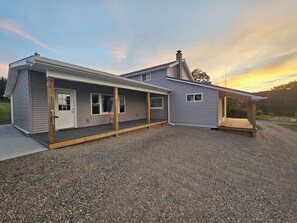 Exterior - Holly Hill Farm Mod/Rustic 3Bed, 3 Full Bath, Farm Home with Primary Bath Suite! (Hornell)