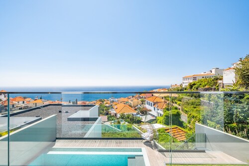 Art House - By Wehost