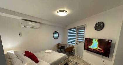 NDG Comfort & Escape Studio Easy Downtown Access