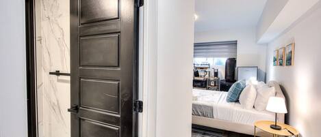 Desk, iron/ironing board, travel crib, WiFi