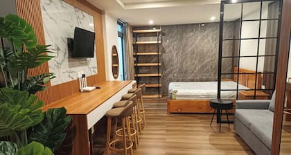 Cozy Modern Studio with Balcony in City Center Baguio