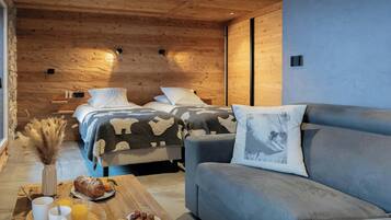 Fer et planche Ă repasser, Wi-Fi, draps fournis