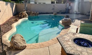 Pool - 3BD/3BA + Office Luxury Pool Pet Friendly with a backyard oasis (Phoenix)