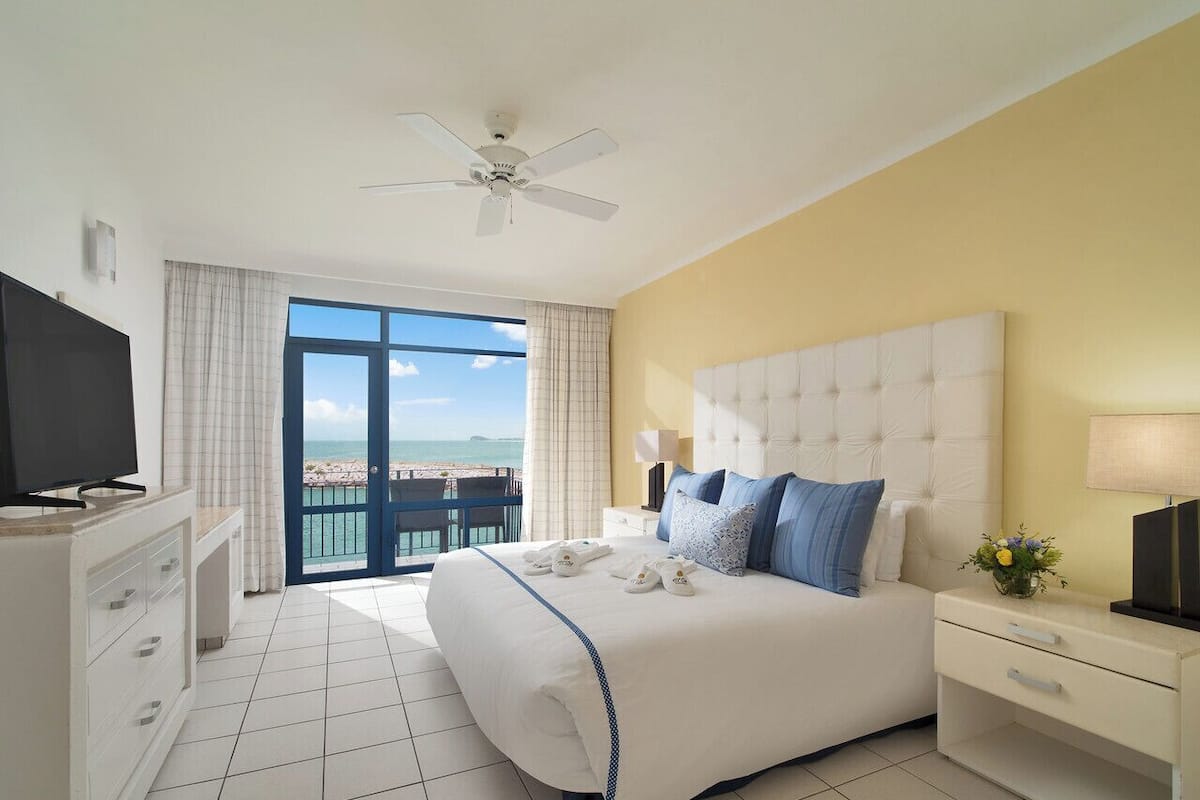 One Bedroom Suite All Inclusive Elite Golf Experience | Down duvets, in-room safe, iron/ironing board, free WiFi