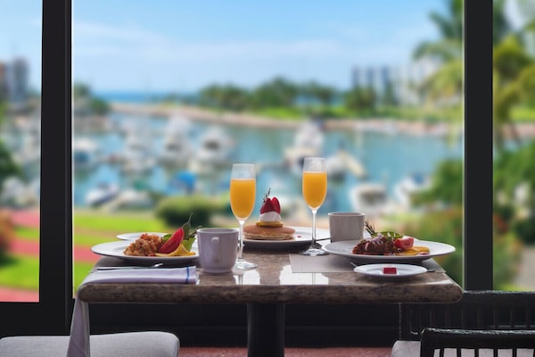 Desayuno buffet incluido todos los días