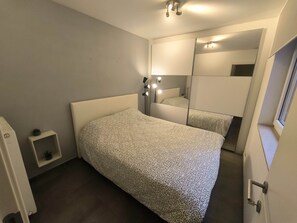 2 slaapkamers, gratis wifi, beddengoed, rolstoeltoegang