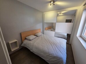 2 quartos, Wi-Fi de cortesia, roupa de cama