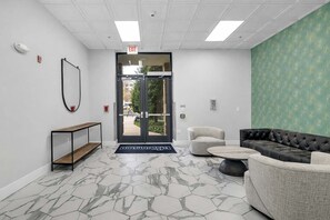 Interior - Uptown 4 Bed w Balcony Downtown, Parking (Charlotte)