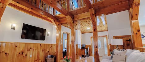 Smart TV, computer monitors