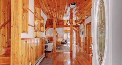 Charming Berkshire Retreat-Minutes to Williamstown