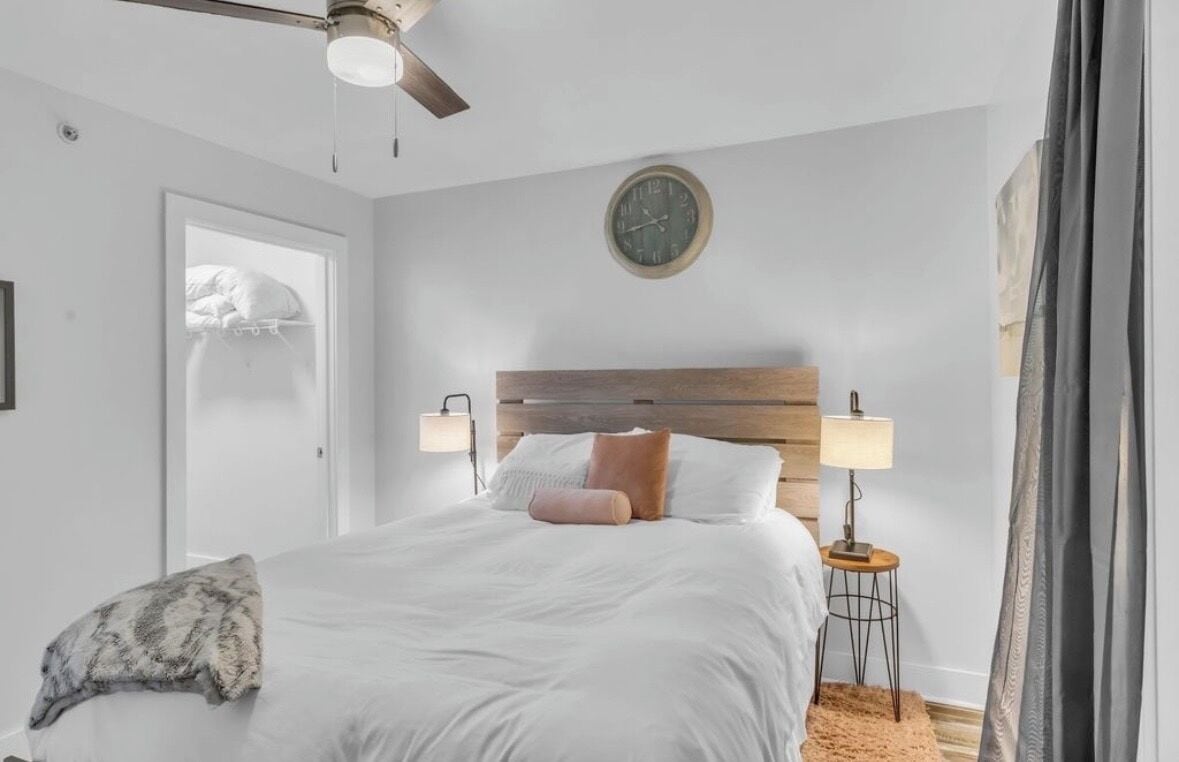 1 bedroom, iron/ironing board, WiFi (free), bed sheets