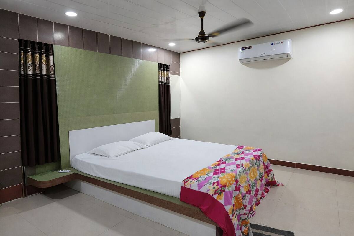 Deluxe Single Room | Free WiFi