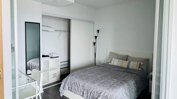 1 chambre, fer et planche à repasser, Wi-Fi, literie fournie