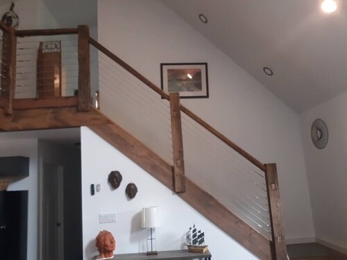 2-bedroom house in beautiful Rosendale NY with access to 100s of acres of woods