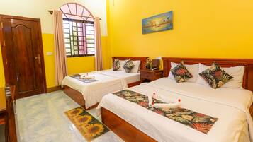 Deluxe Double Room, Balcony | Desk, laptop workspace, free WiFi
