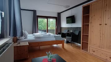 Cuna de viaje, wifi gratis y ropa de cama