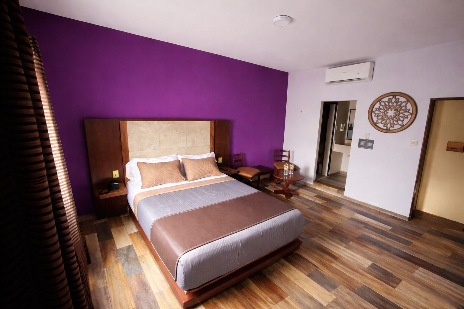 Habitación doble estándar, 1 cama Queen size, aire acondicionado | Cortinas blackout y wifi gratis 