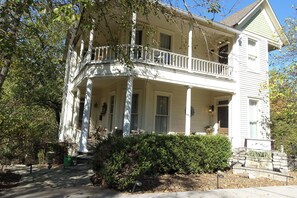 Exterior - The Lotus Suite (Eureka Springs)