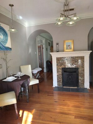 Interior - The Lotus Suite (Eureka Springs)
