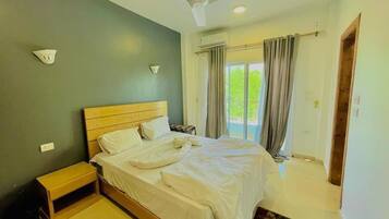 4 soverom, strykejern/-brett, wi-fi og sengetøy