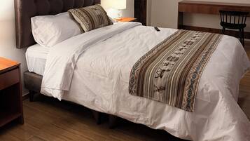 Habitación doble | Escritorio, espacio para trabajar con un portátil, wifi gratis