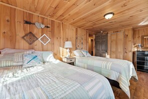 4 Schlafzimmer, Bügeleisen/Bügelbrett, WLAN, Bettwäsche