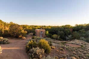 Exterior - Charming Chapel Sanctuary Close to Canyon Rd. (Santa Fe)
