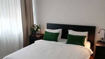 1 bedroom, iron/ironing board, WiFi, bed sheets