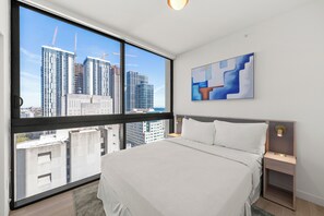 2 bedrooms, iron/ironing board, WiFi, bed sheets - New Miami Downtown 2 BD / 2 BA City Skyline Views (Miami)