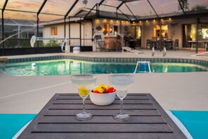 Lämmitetty uima-allas